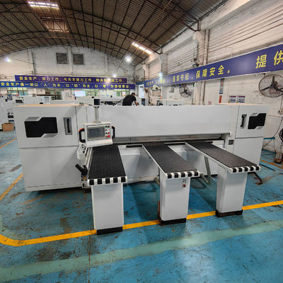 16.5kw ισχύς Υπολογισμένη CNC αυτόματη ξύλινη διάταξη κοπής δοκάρι για ξυλουργική εργασία