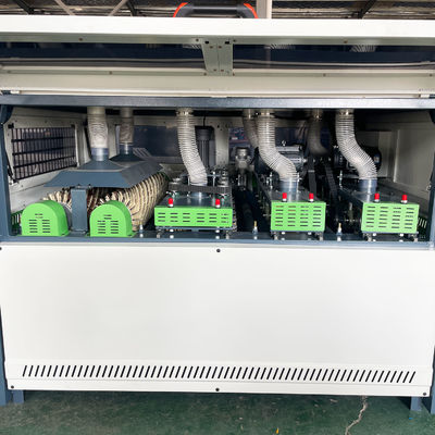 8.97kw Συνολική ισχύς Αυτοματοποιημένη μηχανή χτενίσματος ξυλείας για μηχανήματα ξυλείας