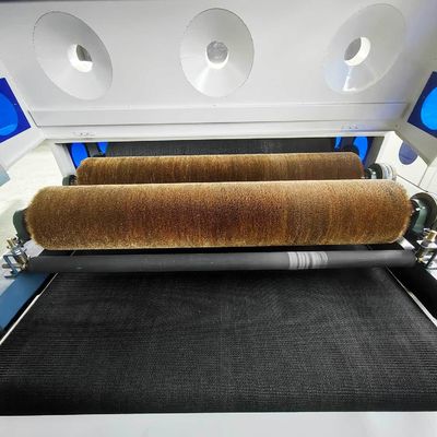 2100 KG Αυτοματοποιημένο ξυλουργικό πάτωμα Χάλυβα σύρμα βούρτσα Sanding ξύλο μηχανή ζωγραφικής