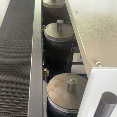 1.87kW Δύναμη PM40D Αναβαθμισμένη μηχανή βούρτσωσης για την αμμοποίηση και το γυαλισμό σφουγγαριών