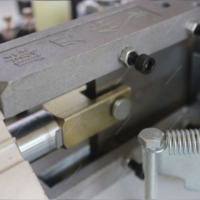 Φορητό 45 μοίρες καμπύλη Edge Banding Machine για το ντουλάπι της κουζίνας και ξύλινα έπιπλα