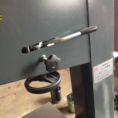 990*760*1800mm Σιδηρουργική μηχανή για επισκευές μηχανών MJ345E