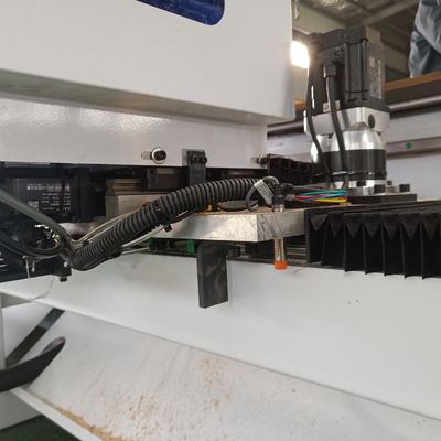 900KG CNC ξύλινη πόρτα κλειδαριά τρύπα Mortising Machine με αυτόματο σύστημα λίπανσης