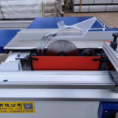 5.5 KW Κύρια ισχύς κινητήρα Σκυτέρων πίνακα πριονιστήρα για Max. μήκος του εργαστηρίου 3200mm