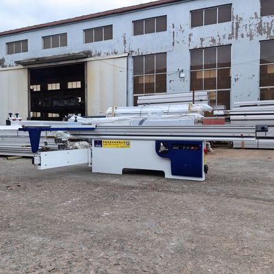 5.5 KW Κύρια ισχύς κινητήρα Σκυτέρων πίνακα πριονιστήρα για Max. μήκος του εργαστηρίου 3200mm