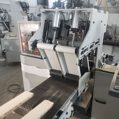 Δουλειά πλάτος 400mm Max. υψηλής ακρίβειας ξυλουργική πρέσα κυλίνδρων οριζόντιο δίσκο πριόνι για την κοπή λεπτών κορμών