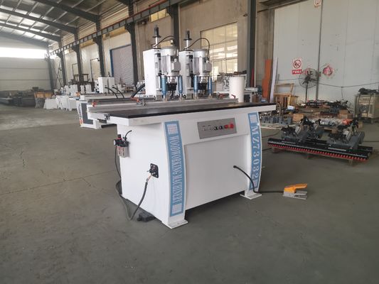 Μέγιστο βάθος γεώτρησης 60 mm Μηχανές γεώτρησης με τρύπα με μενταγιόν 1700X600X1550 mm