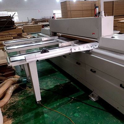 Πίνακα έπιπλα πριονιστήρα CNC πλήρης αυτόματη λύση ξυλουργικής για ξυλουργική οριζόντια