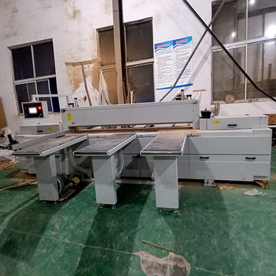 Σιδηροτροφική μηχανή CNC οριζόντιου τύπου για την επεξεργασία και την κοπή αντιγραμμικού ξύλου