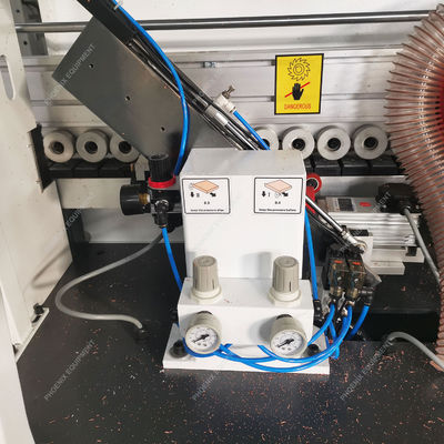 3300*800*1550 Μηχανήματα CNC για την ξυλοτεχνία για τη λειτουργία σφραγίσματος και πλέξης των ακτών των επίπλων