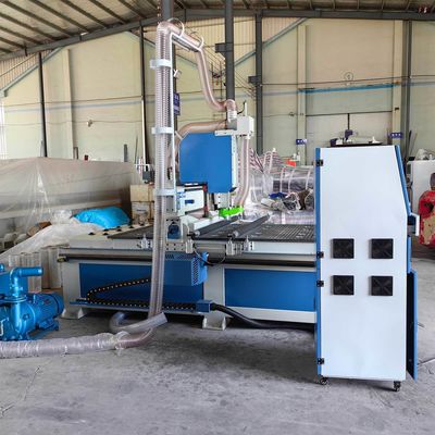 CNC Router 1300 2500 Εργαστήριο κατασκευής ξύλου Τριάξυλο μηχανή για επαγγελματίες