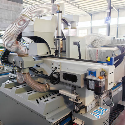 CNC Router 1300 2500 Εργαστήριο κατασκευής ξύλου Τριάξυλο μηχανή για επαγγελματίες