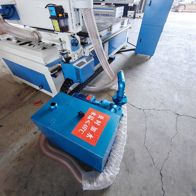 Μεγάλη ακρίβεια 4 άξονας 3 άξονας ξύλο CNC Router Machine για την κοπή χαρακτική γεωτρήσεις