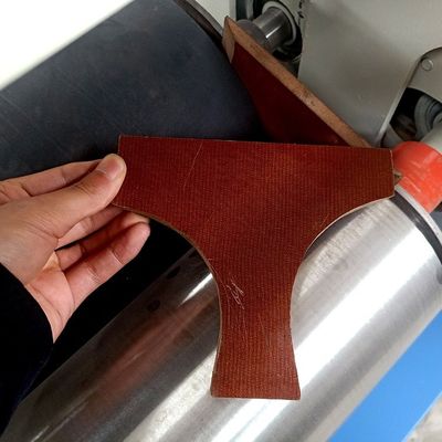 600 KG Βάρος MT6113 Μηχανή διάχυσης κόλλας / MDF με υψηλή ακρίβεια