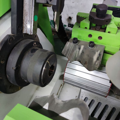 Μαξ. Γυρισμένο μήκος mm 750 mm PL450 CNC Back Tool Lathe για την αντιγραφή ξύλινων χειροτεχνιών