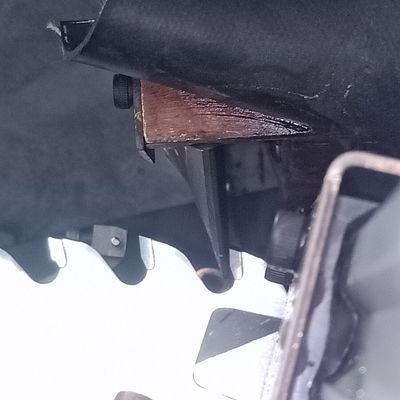 Αυτοματοποιημένη μηχανή αιχμής με στρογγυλή λεπίδα πριονιστήρα από κράμα CNC για την οξεία κορυφή και το πρόσωπο