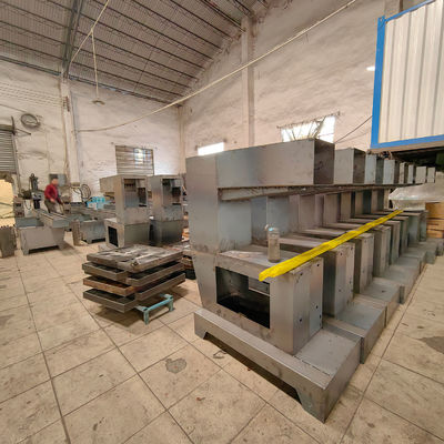 Μέγιστο πάχος του εργασιακού υλικού 150 mm 3kw Μηχανή υψηλής ταχύτητας ξύλινου δρομολογητή για το χύτεμα σπινδέλων