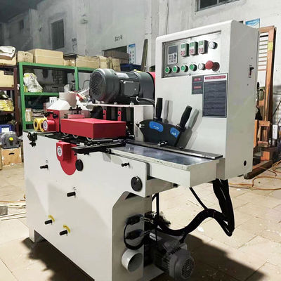 Μηχανή στρογγυλοποίησης ξύλινων ράβδων 700 KG Μηχανή αυτοματοποίησης CNC για ξύλινα στρογγυλά ράβδια