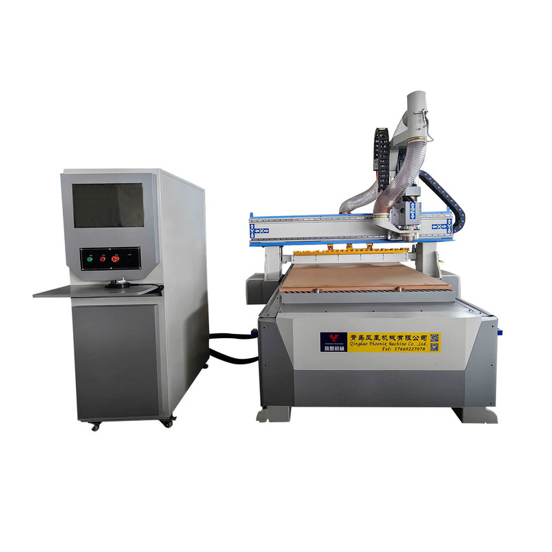 9KW Δύναμη σφινδάλου PK1325 ATC CNC δρομολογητής για τη διάτρηση και την κοπή των επίπλων από ξύλινο συνθετικό