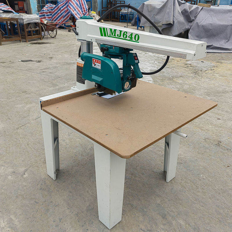 110 mm Max. Δραστηριώδες πάχος ξυλουργική MJ640 ξύλο ραδιακό πριόνι για το κόψιμο διασταυρούμενου πριονιού