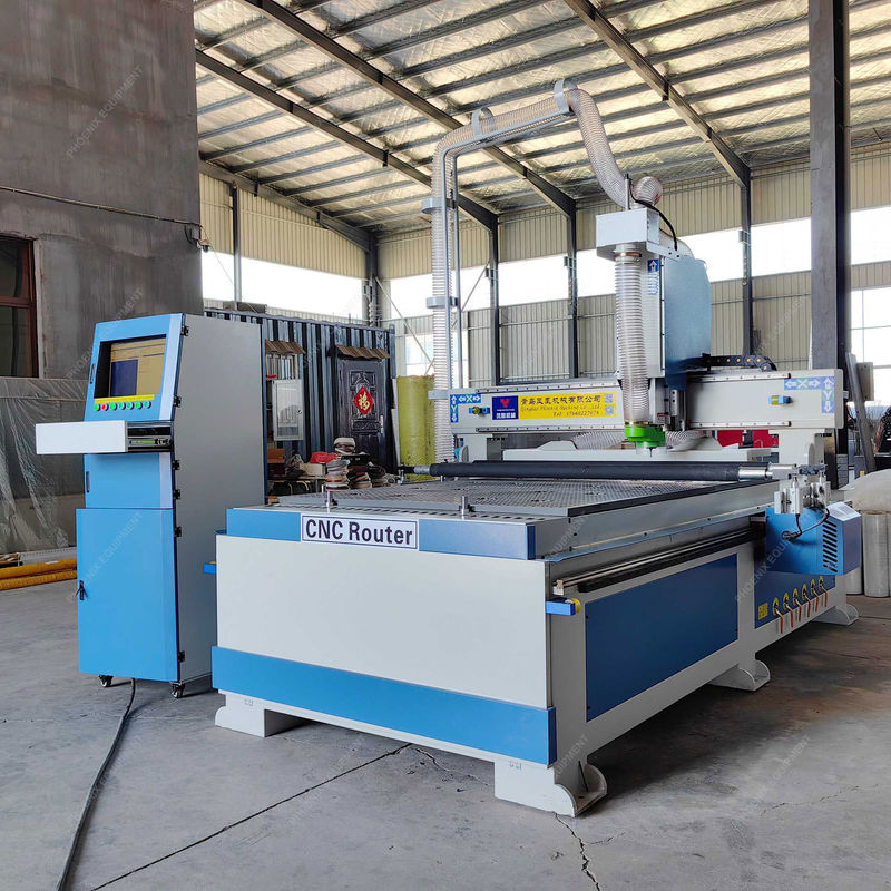Επαγγελματικό 1300mm ταξίδι 6kW ισχύος CNC χαρακτική και αλεξίστρωτη μηχανή για ξυλοκόπηση
